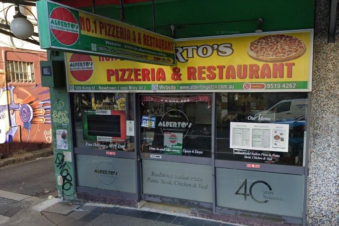 Alberto's Pizza in Newtown