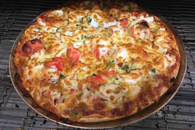 ports sacred pizza in port macquarie