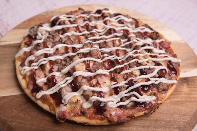 Marie's Pizza in Palm Beach