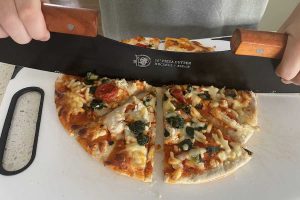 AILUROPODA Pizza Cutter review